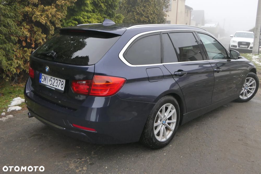BMW Seria 3 320d Efficient Dynamics Luxury Line - 7
