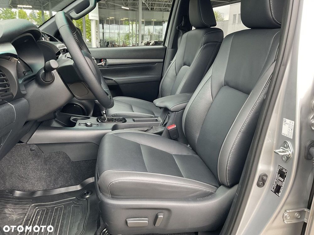 Toyota Hilux 2.8 D-4D mHEV Double Cab Invincible 4x4 - 15