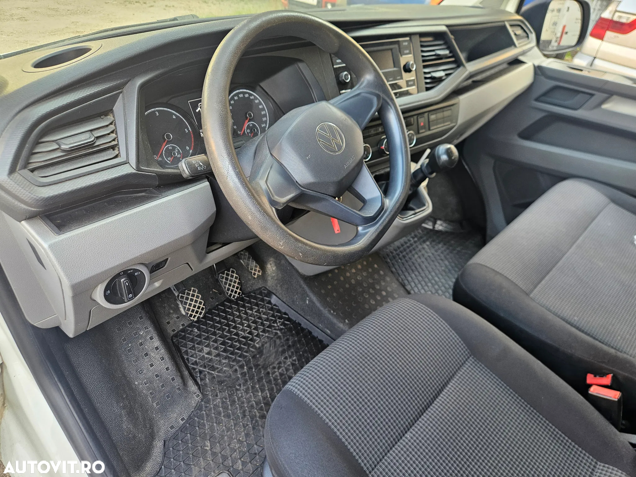 Volkswagen Transporter Sasiu CD T6.1 2.0 TDI 81 kW LR - 5