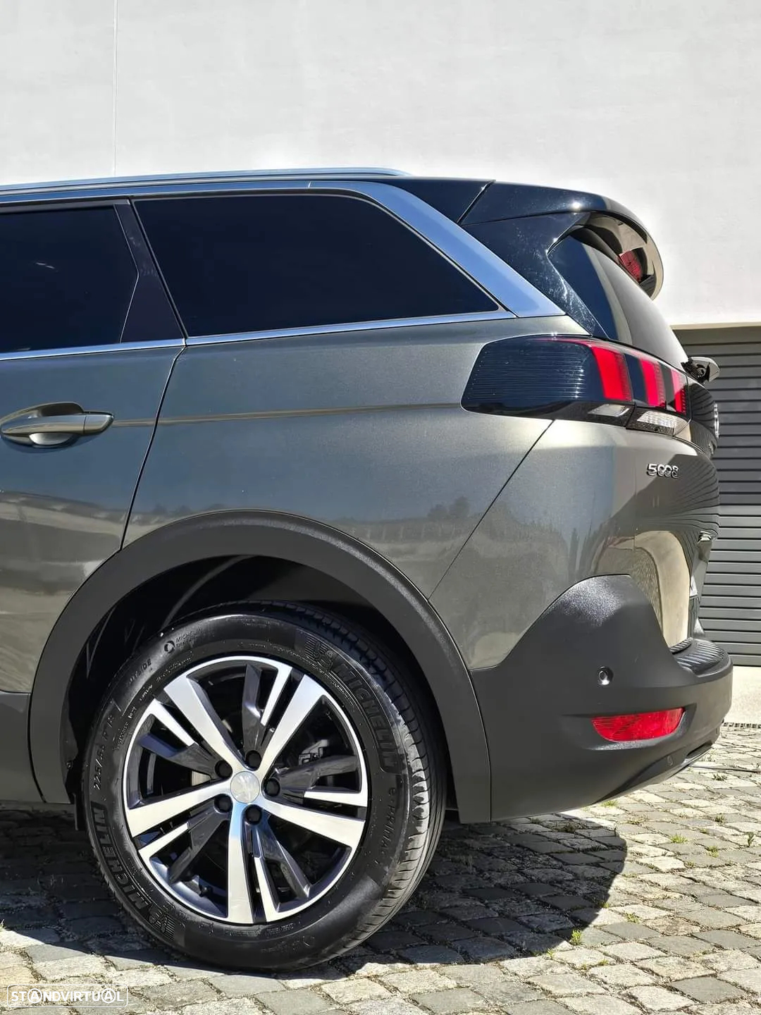 Peugeot 5008 1.5 BlueHDi GT Line J19 EAT8 - 6