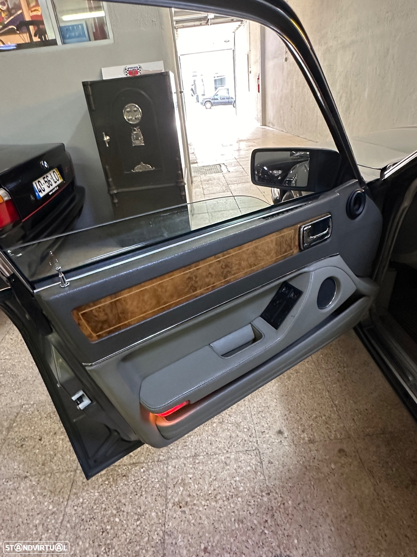 Jaguar Sovereign 4.0 - 6