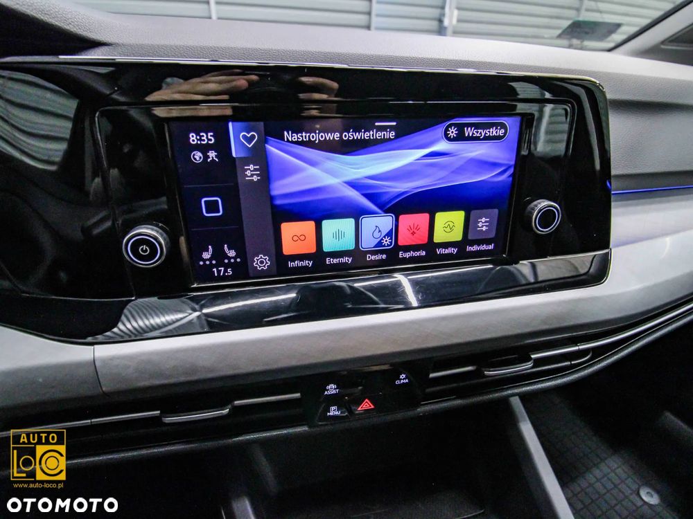 Volkswagen Golf 1.0 eTSI Life DSG - 24