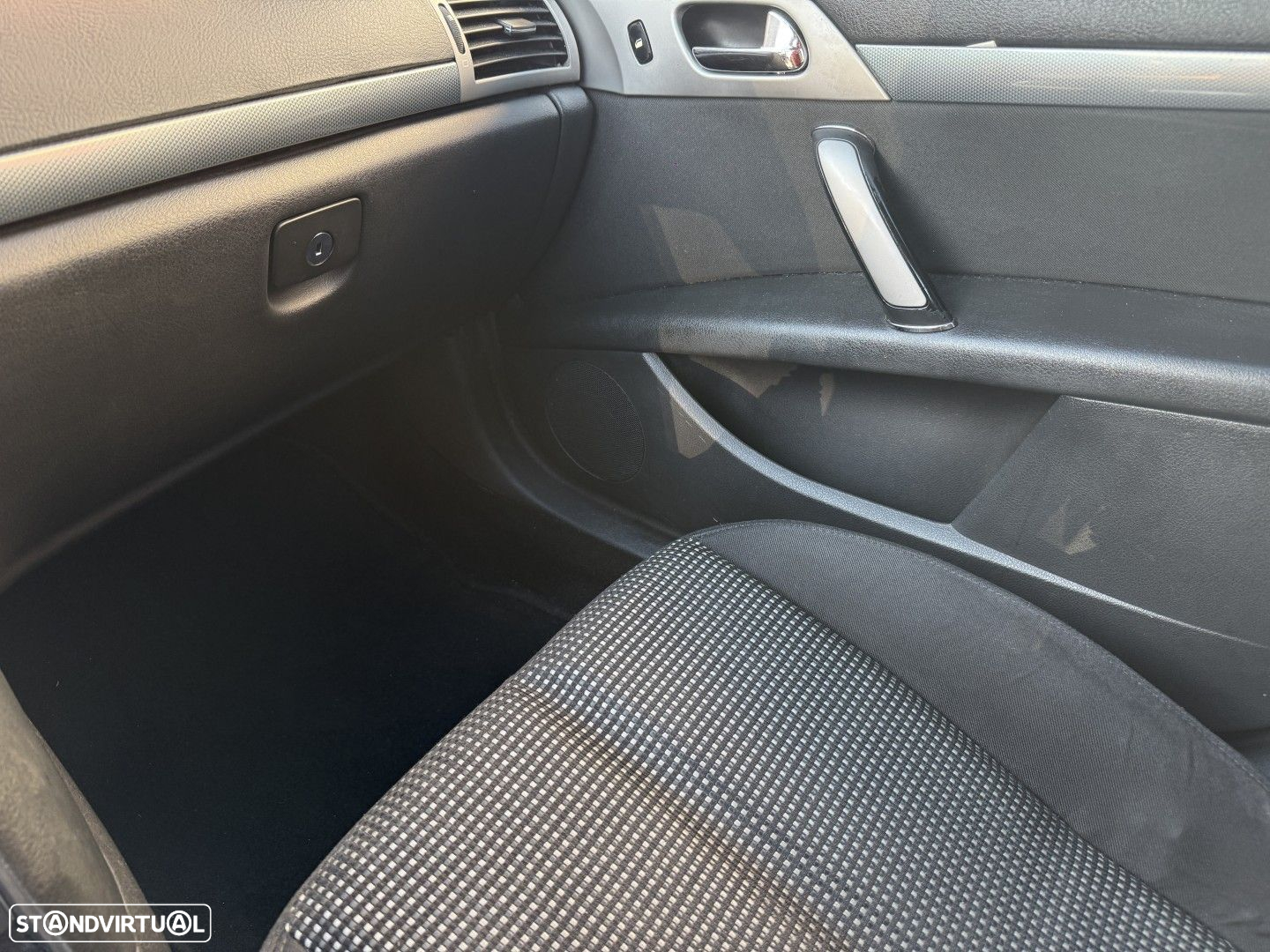 Peugeot 407 SW 2.0 HDi Navteq - 19