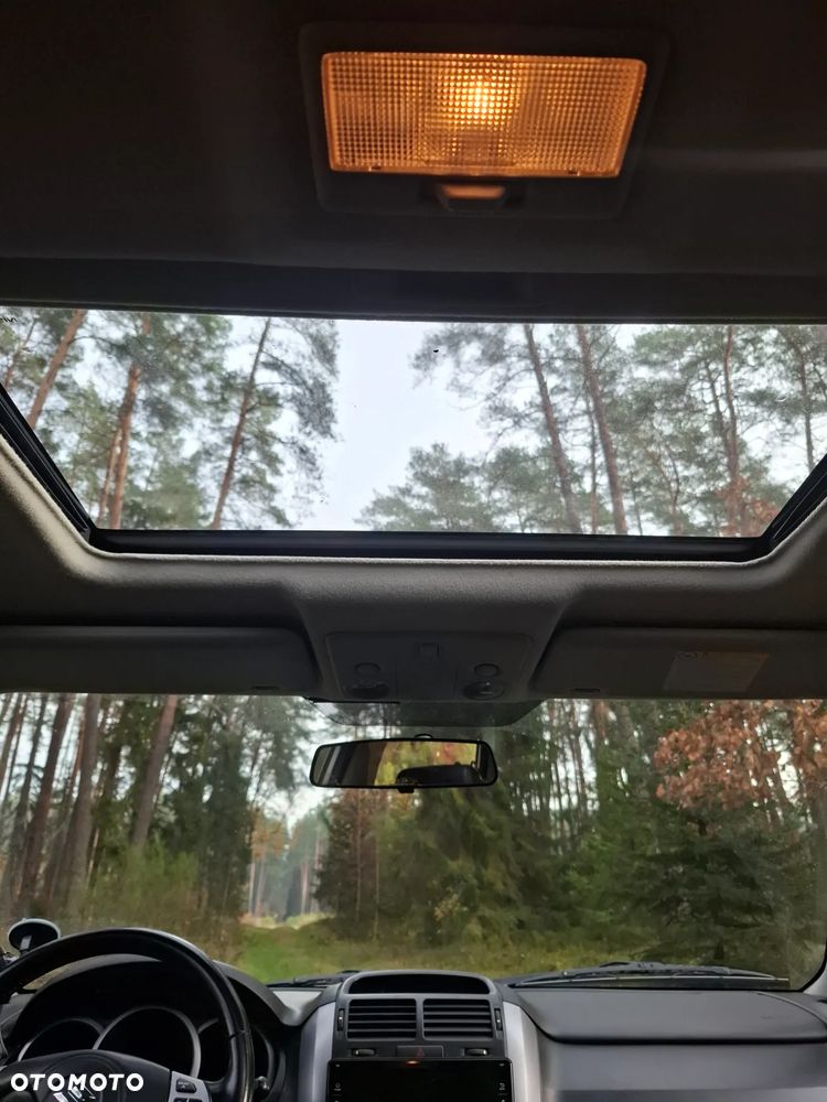 Suzuki Grand Vitara 2.0 Automatik Comfort - 11