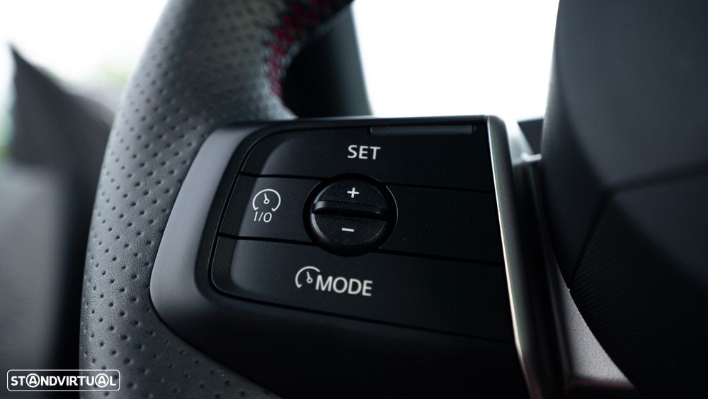 MINI 3 Portas Cooper E JCW XL - 13