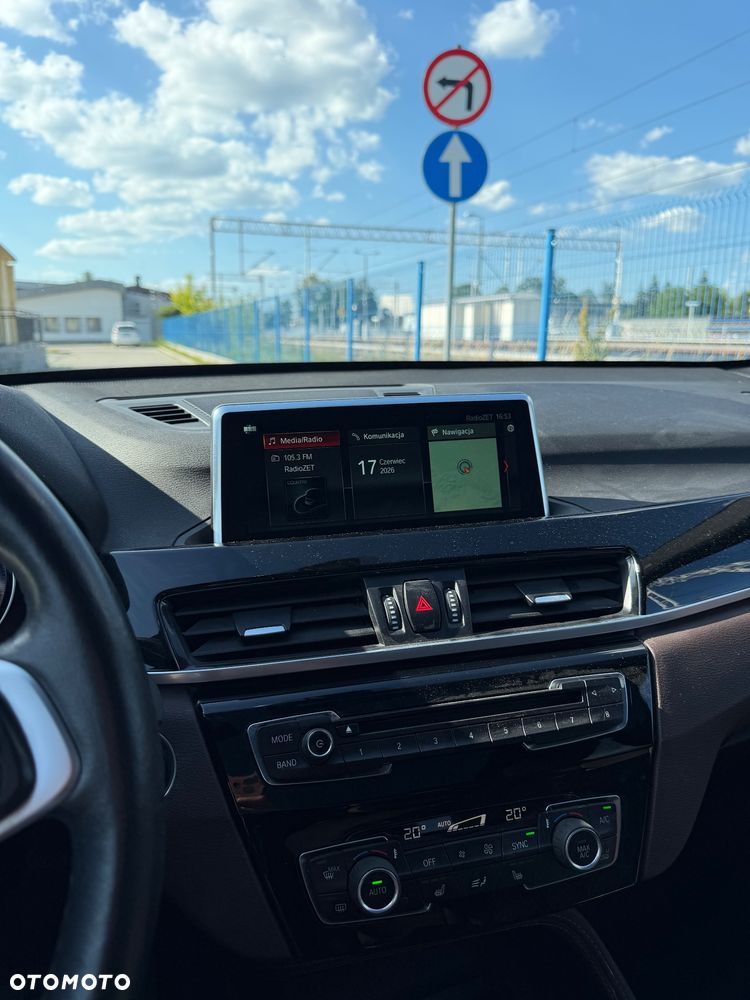 BMW X1 xDrive25i Sport Line - 8