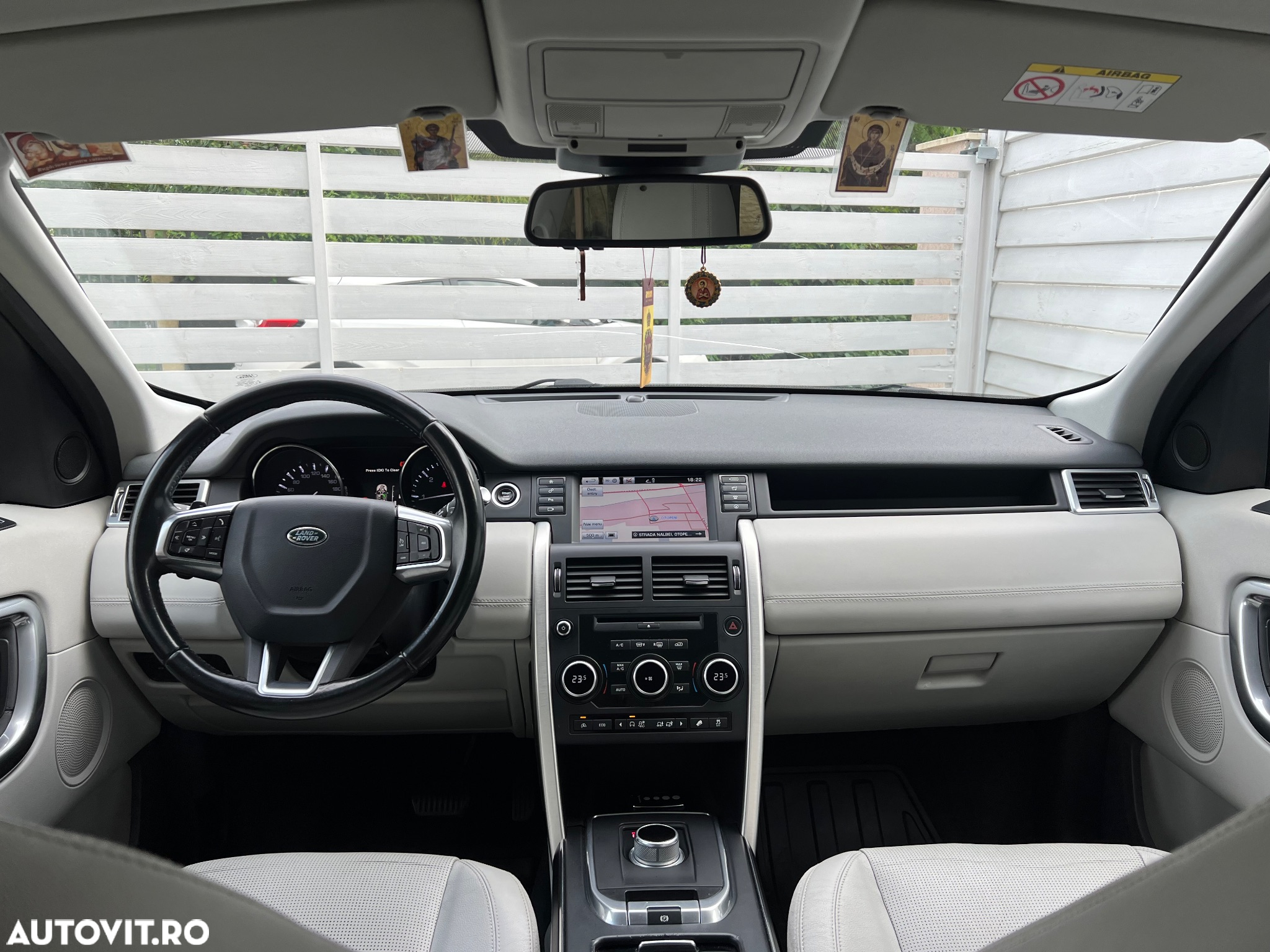 Land Rover Discovery Sport - 6