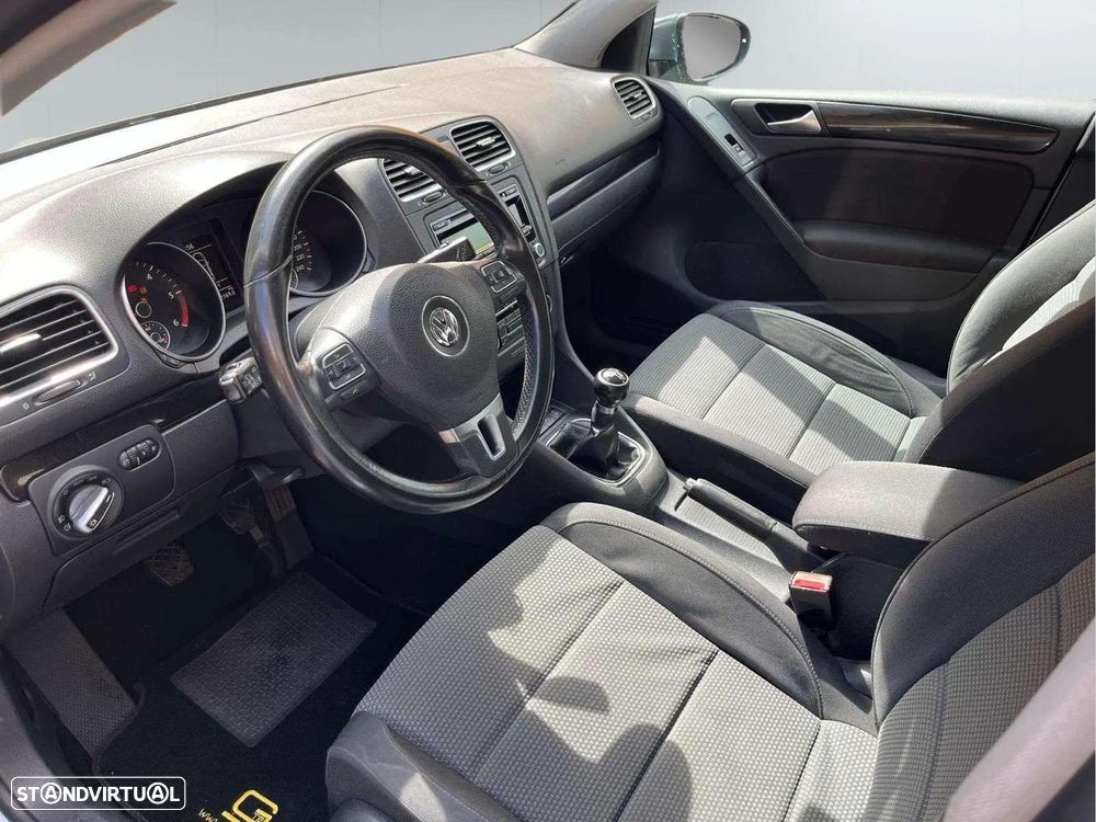 VW Golf 1.6 TDi Confortline - 11