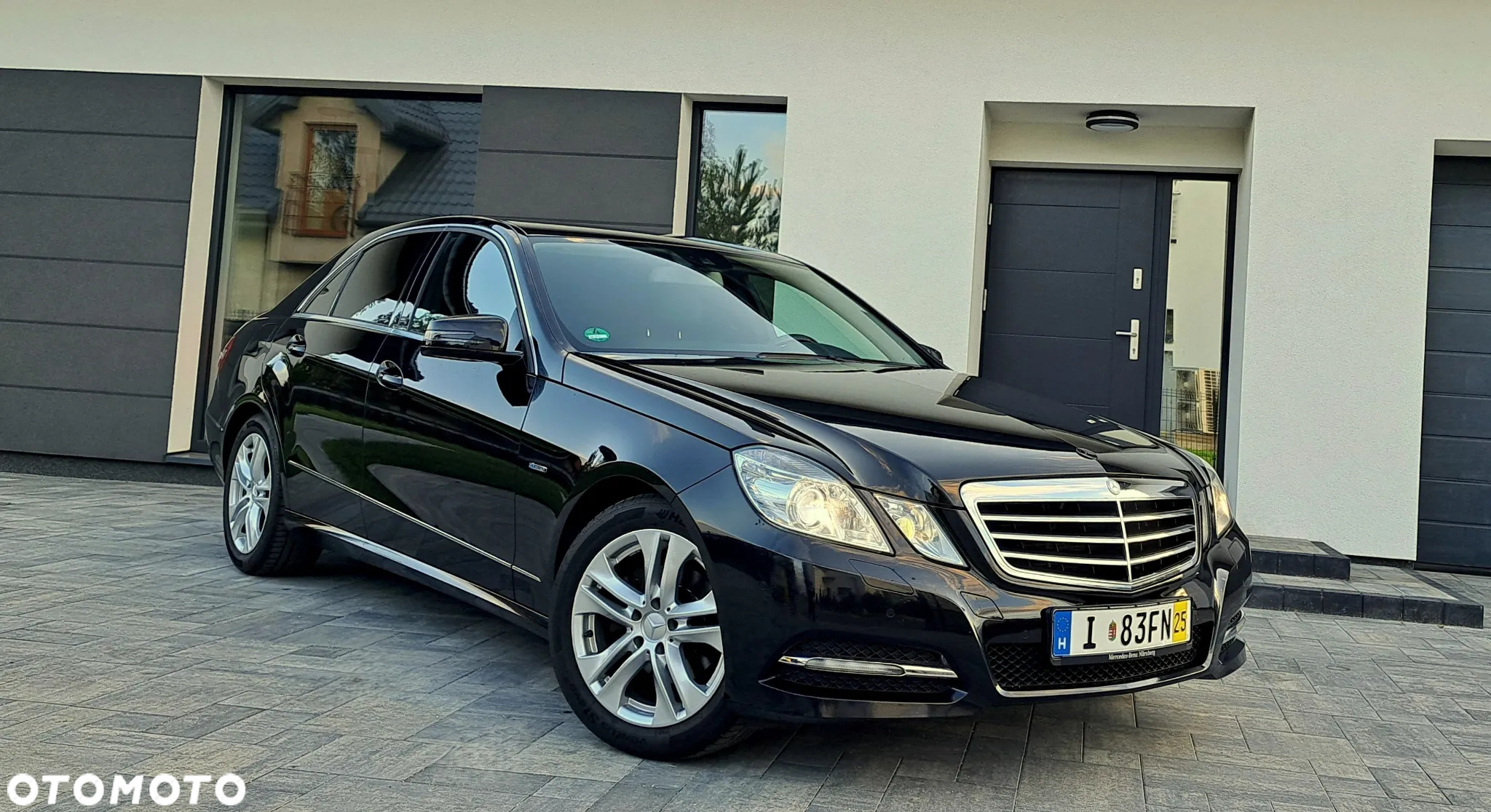 Mercedes-Benz Klasa E 200 CGI BlueEffICIENCY Avantgarde - 18