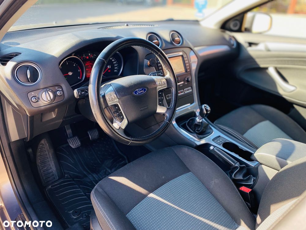 Ford Mondeo 2.0 TDCi Titanium - 23