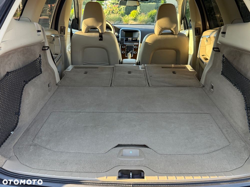 Volvo XC 60 - 36