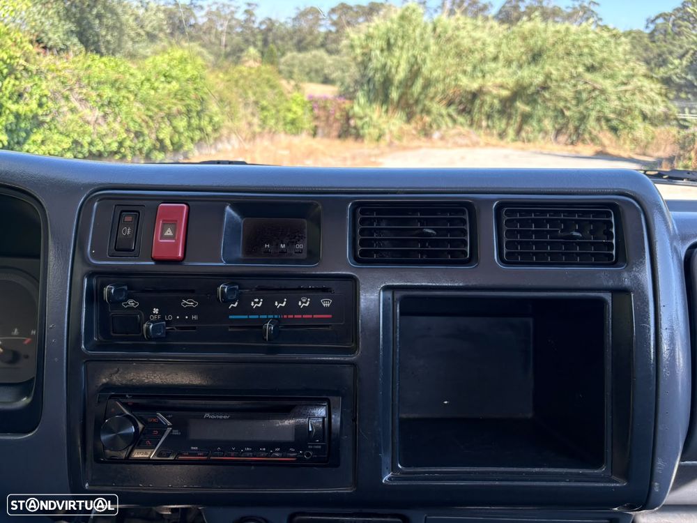 Toyota Dyna 150 2.8 - 5