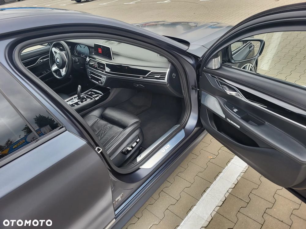 BMW Seria 7 M760Li xDrive - 10