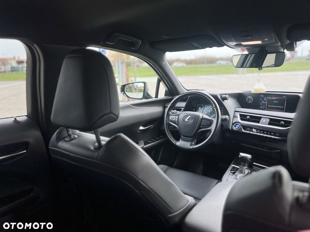 Lexus UX 250h GPF F Impression 2WD - 18