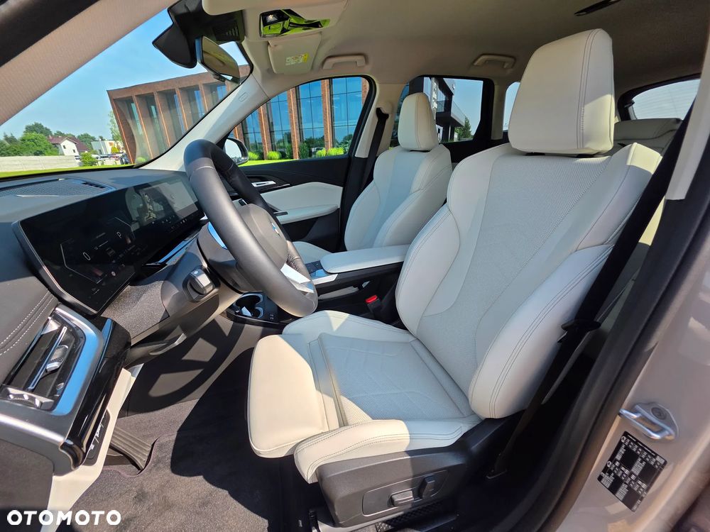 BMW X1 sDrive18i xLine - 11