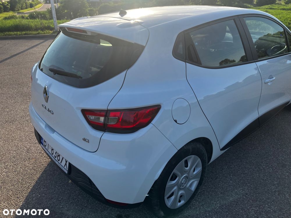 Renault Clio - 17
