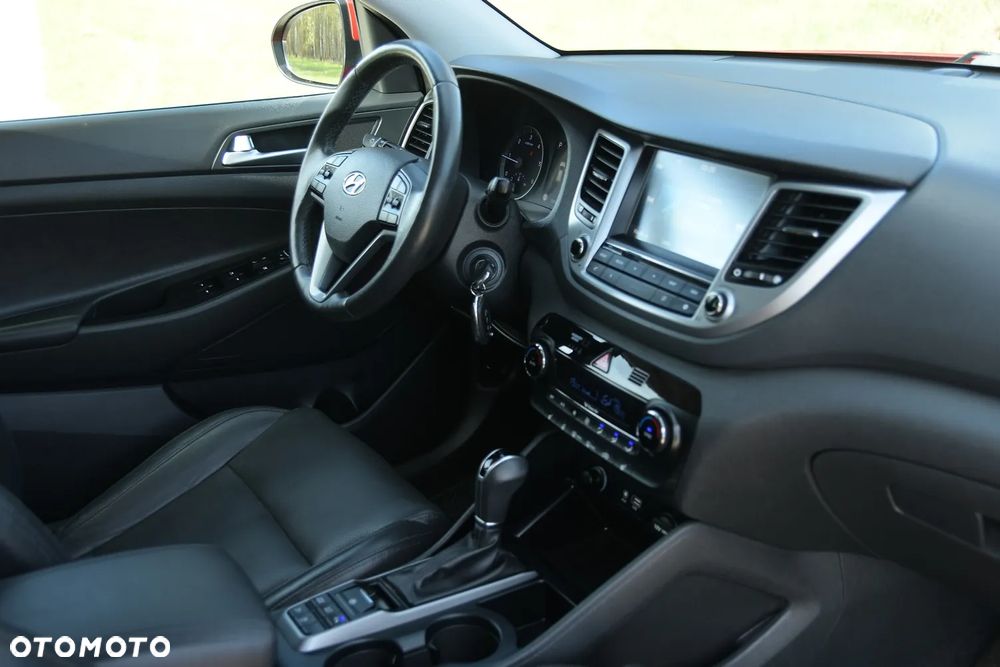 Hyundai Tucson blue 1.7 CRDi 2WD DCT Premium - 18