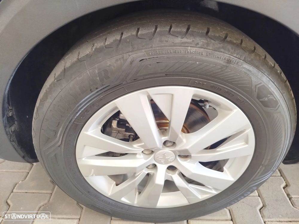 Peugeot 3008 1.5 BlueHDi Active - 18