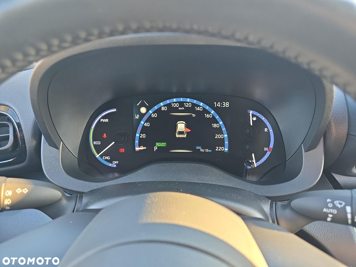 Toyota Yaris Cross - 16