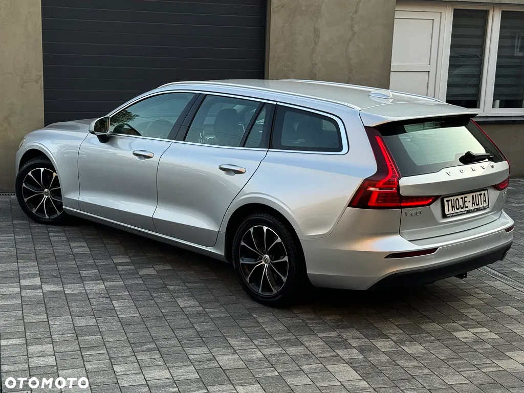 Volvo V60 D3 Geartronic Momentum - 23