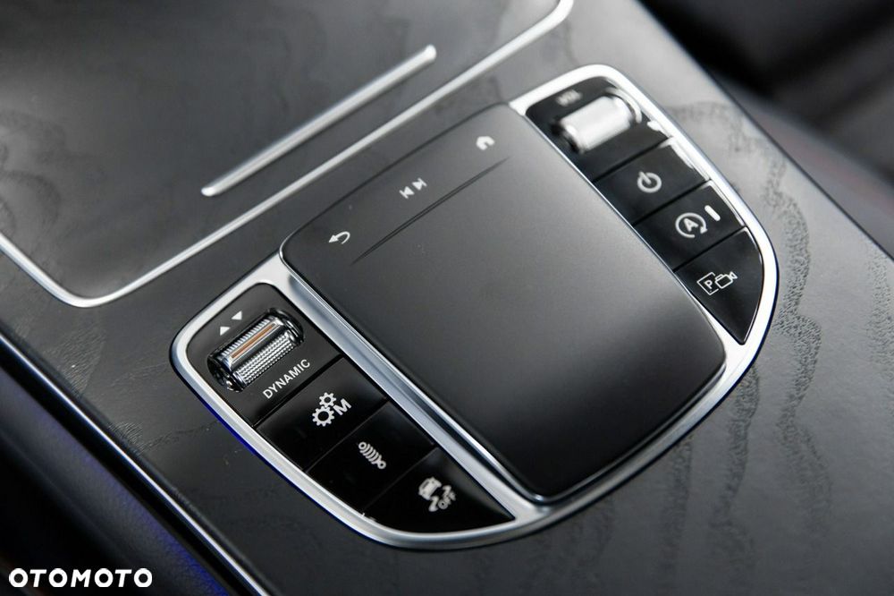 Mercedes-Benz GLC AMG 43 4Matic AMG Speedshift TCT 9G - 35