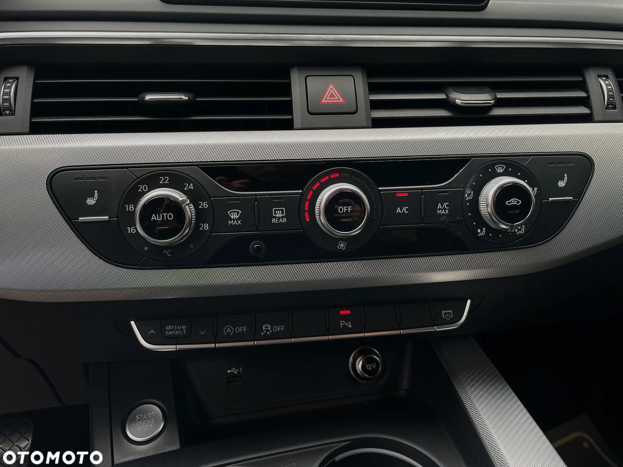 Audi A4 2.0 TFSI ultra S tronic - 31
