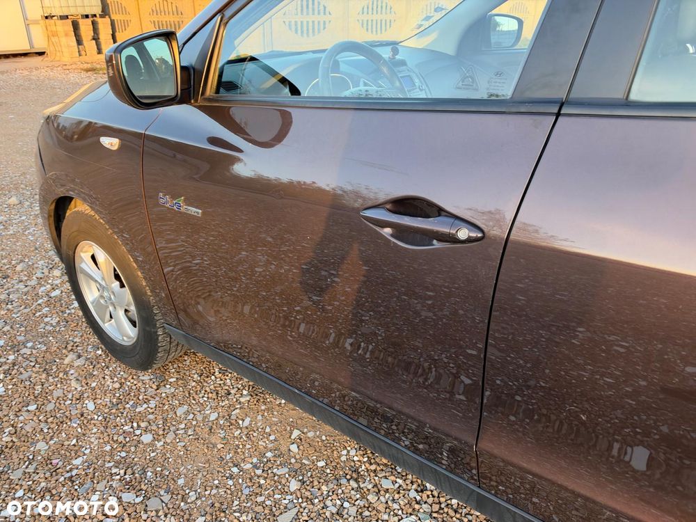 Hyundai ix35 - 15