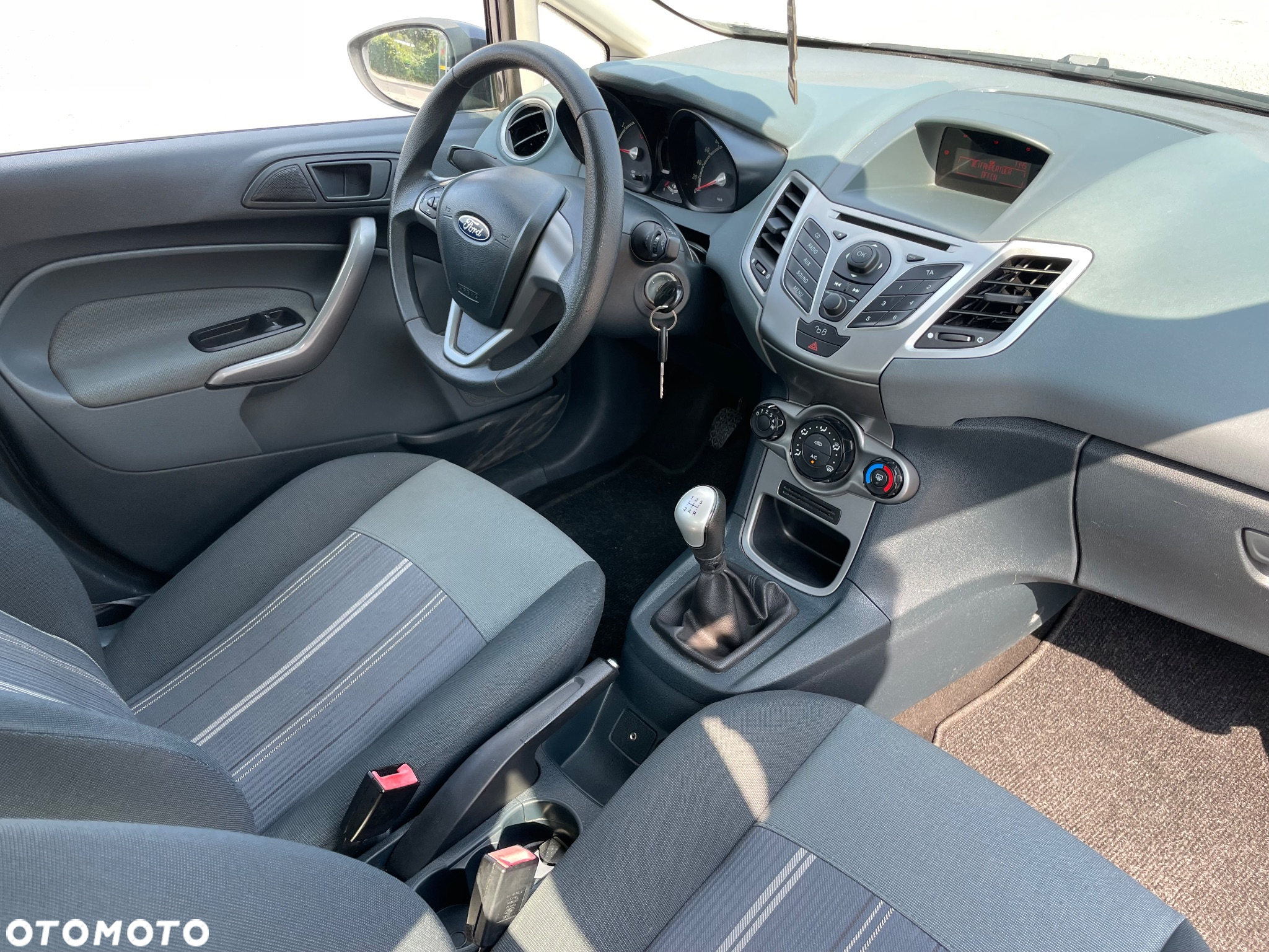 Ford Fiesta 1.25 Ambiente EU5 - 8