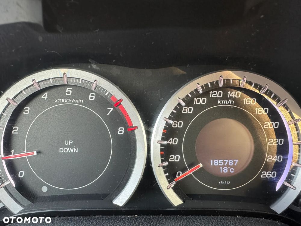 Honda Accord 2.0 Comfort - 12