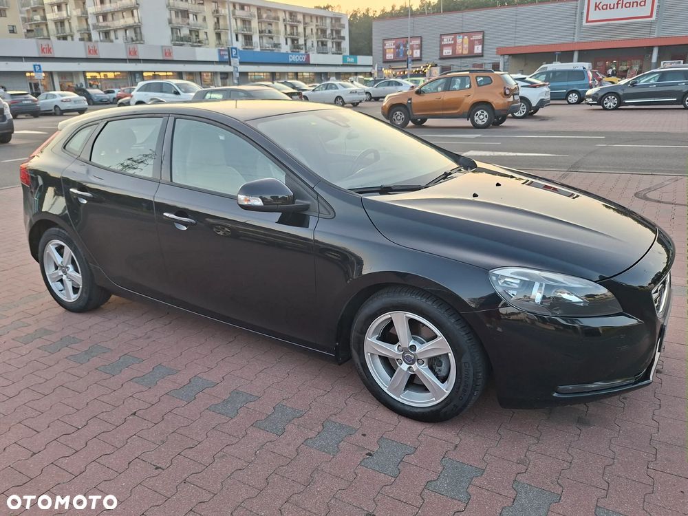 Volvo V40 D2 Powershift Momentum - 2