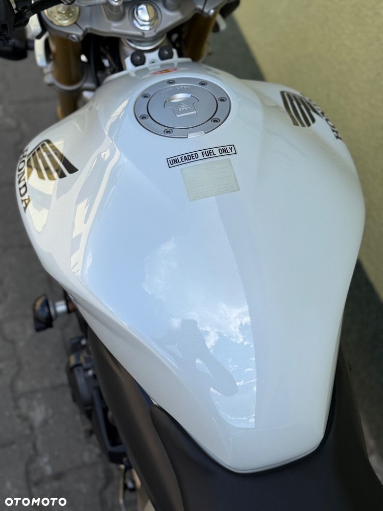 Honda Hornet - 33