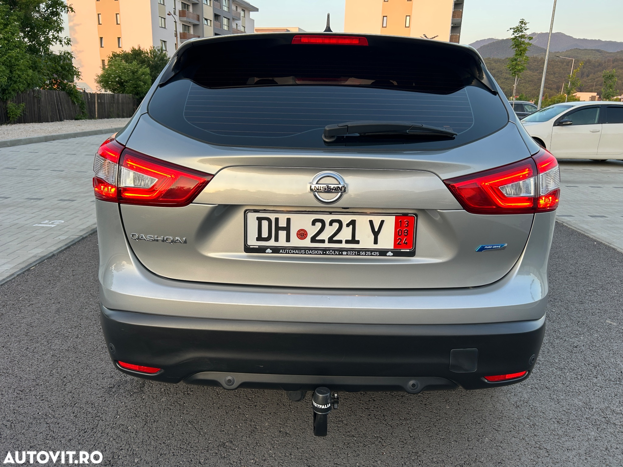Nissan Qashqai 1.5 DCI Start/Stop N-Connecta - 9