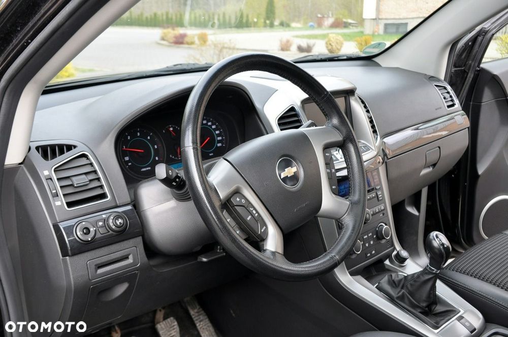 Chevrolet Captiva - 23
