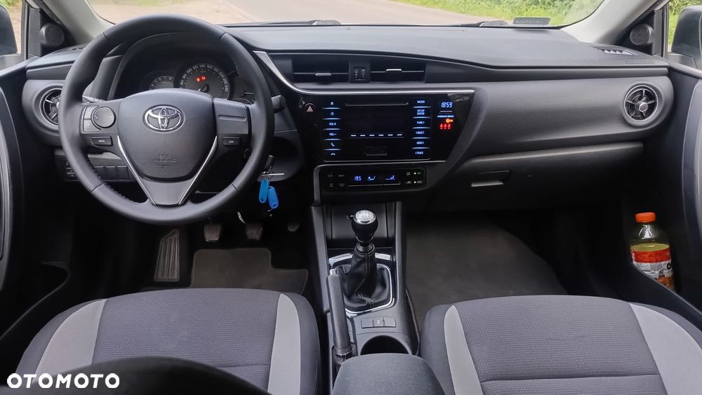 Toyota Auris 1.33 VVT-i Premium - 13