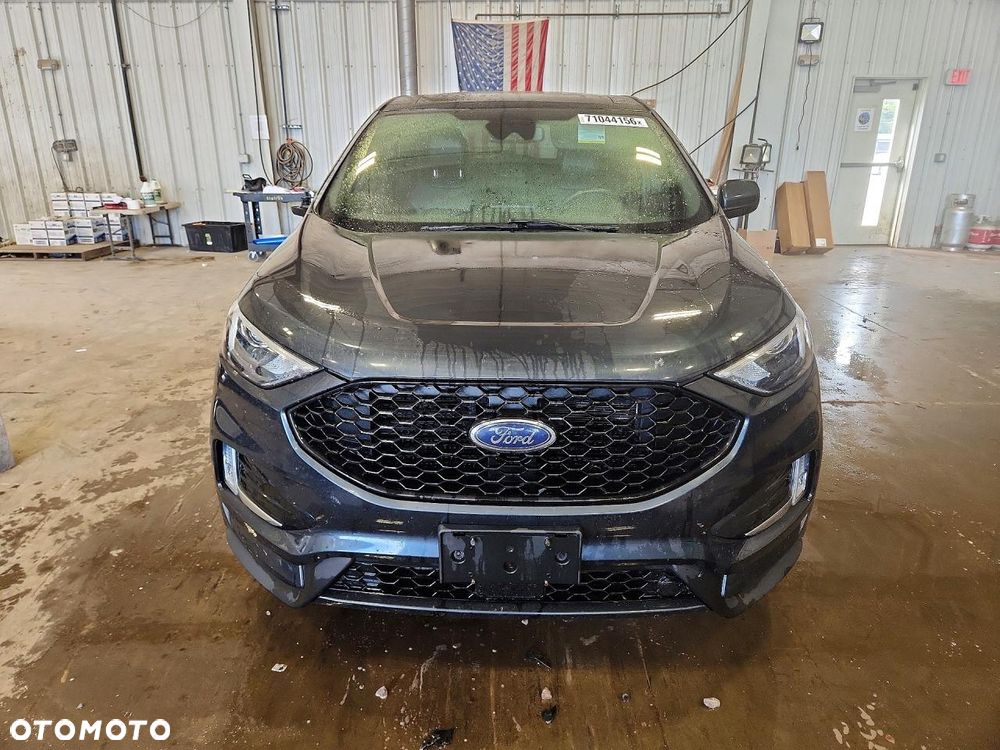 Ford Edge - 6