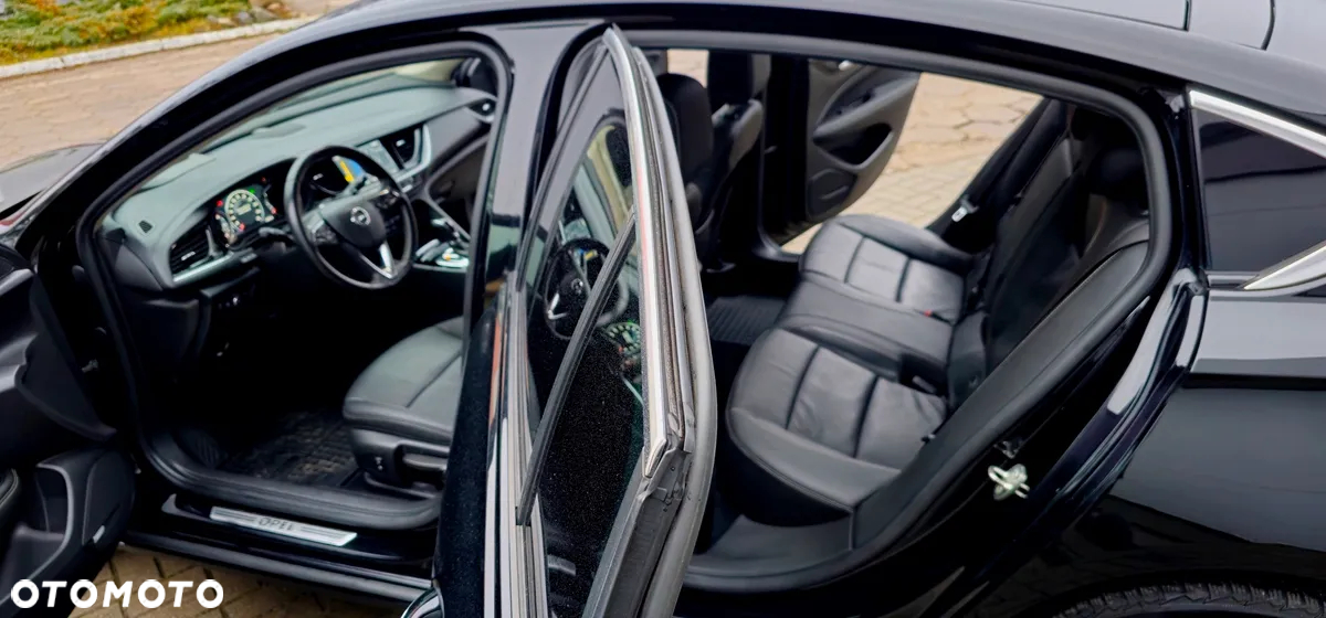 Opel Insignia - 11