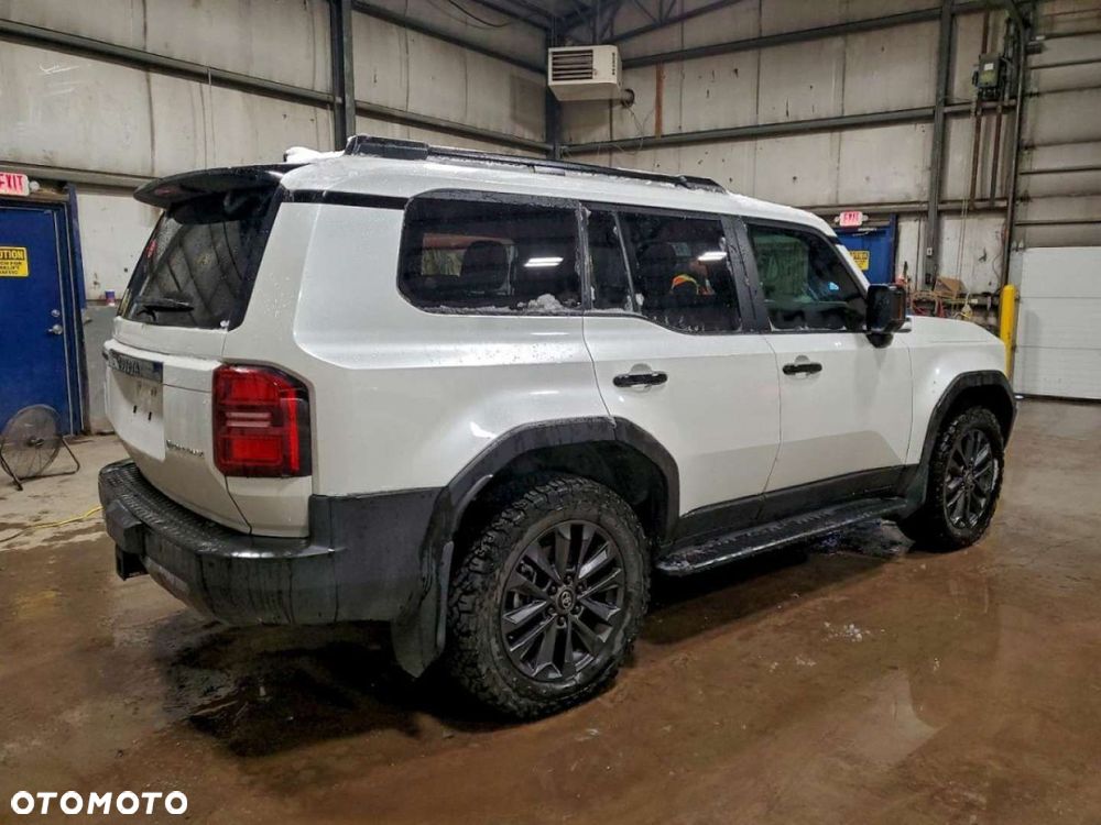 Toyota Land Cruiser - 5