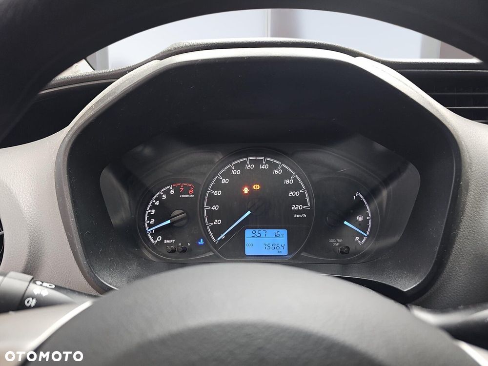 Toyota Yaris 1.5 Active - 11