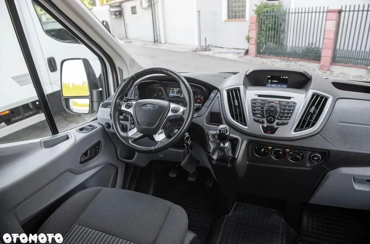 Ford Transit - 21