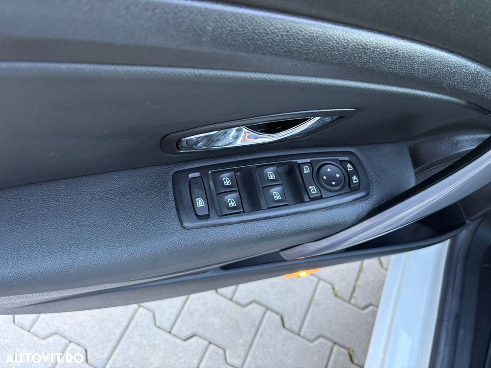 Renault Megane 1.5 dCI Privilege - 11