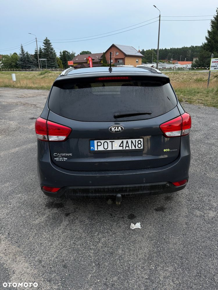 Kia Carens 1.7 CRDi M 7os EU6 - 5