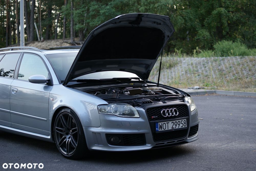 Audi RS4 Avant - 19