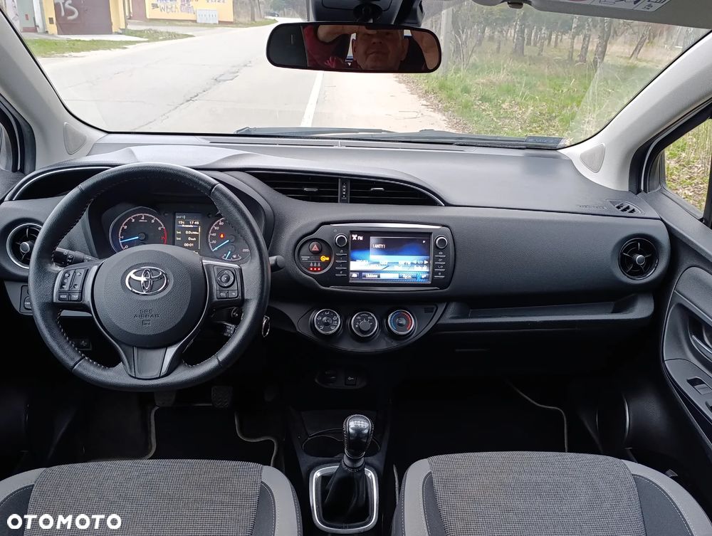 Toyota Yaris 1.5 20th Anniversary - 16