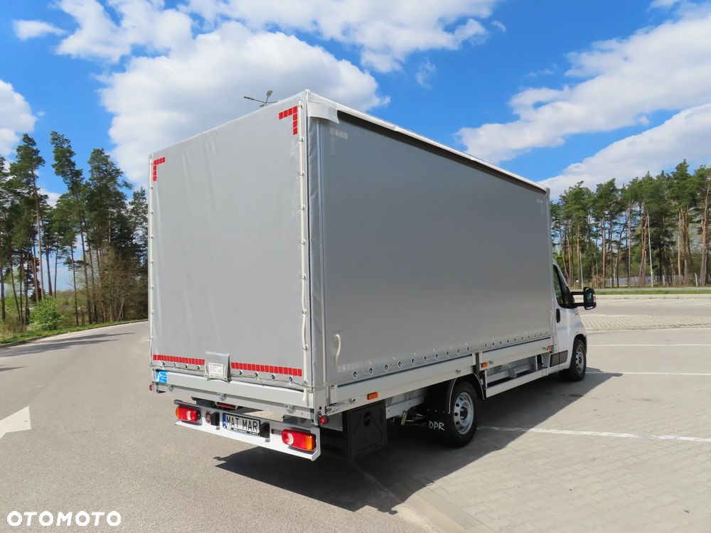Fiat Ducato seria 7 MAXI L4 2.3 MultiJet II 180 KM POWER FIRANA 10 E.Palet Skrzynia Plandeka 4916 mm Dł. WZMCNIANY Rozstaw Osi 4035 mm, DMC 3500 Kg, Ładowność 1180 Kg, FULL Opcja Wyposażenia, Android Auto/Carplay, Stan Wizualny I Techniczny NOWY Tak Jak Z Taśmy Produkcyjnej Gotowy Dostępny OKAZJA POLECAM - 4