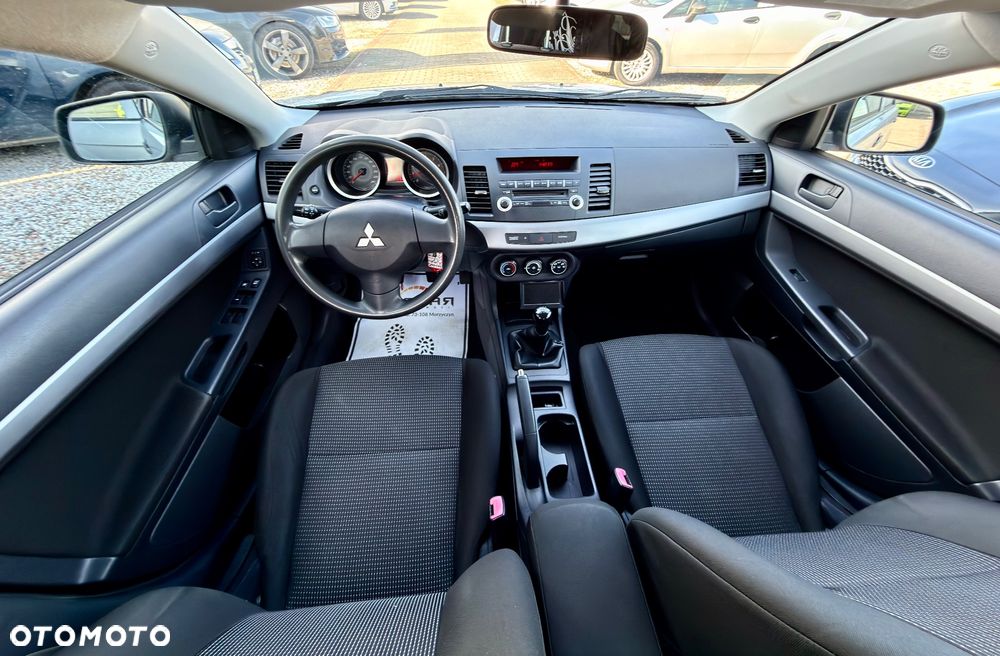 Mitsubishi Lancer 1.5 - 21