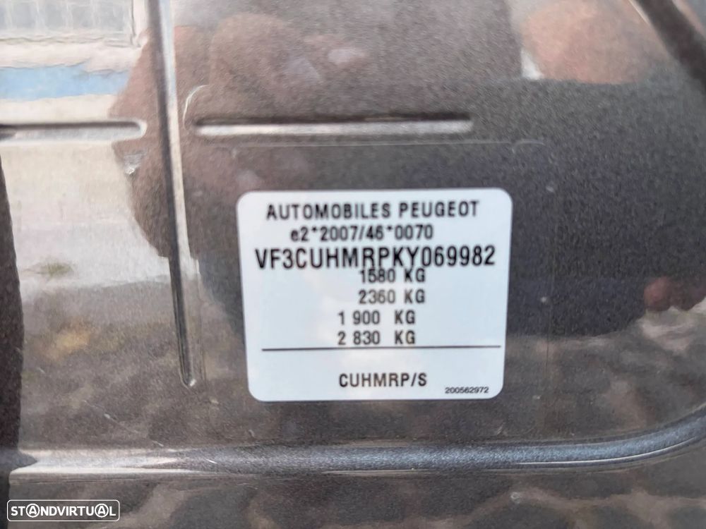 Peugeot 2008 - 9