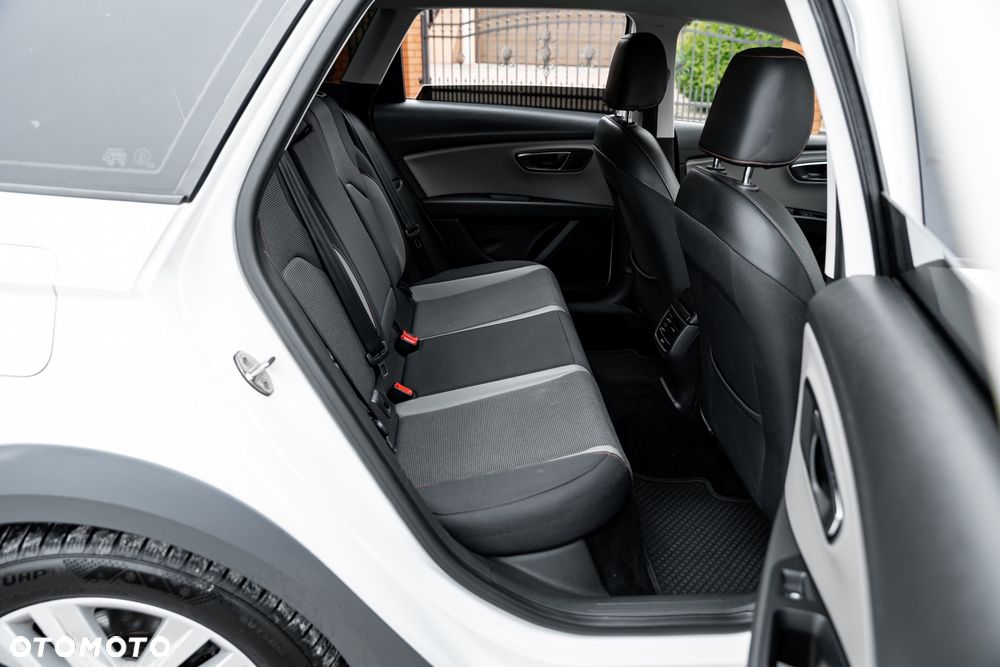 Seat Leon 2.0 TDI Start&Stop 4Drive DSG X-Perience - 7