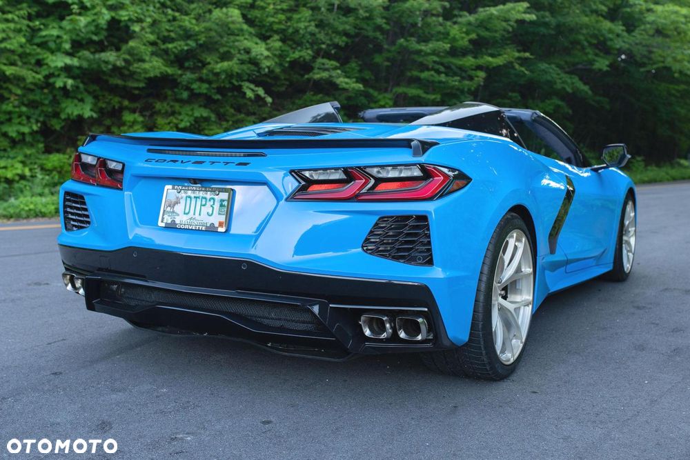 Chevrolet Corvette - 12