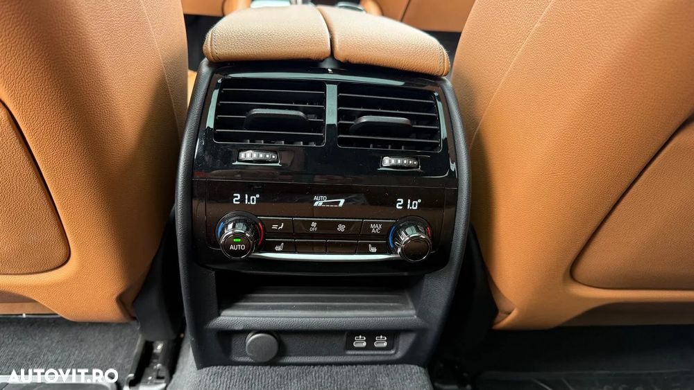 BMW Seria 5 540i xDrive Touring Aut. Luxury Line - 16