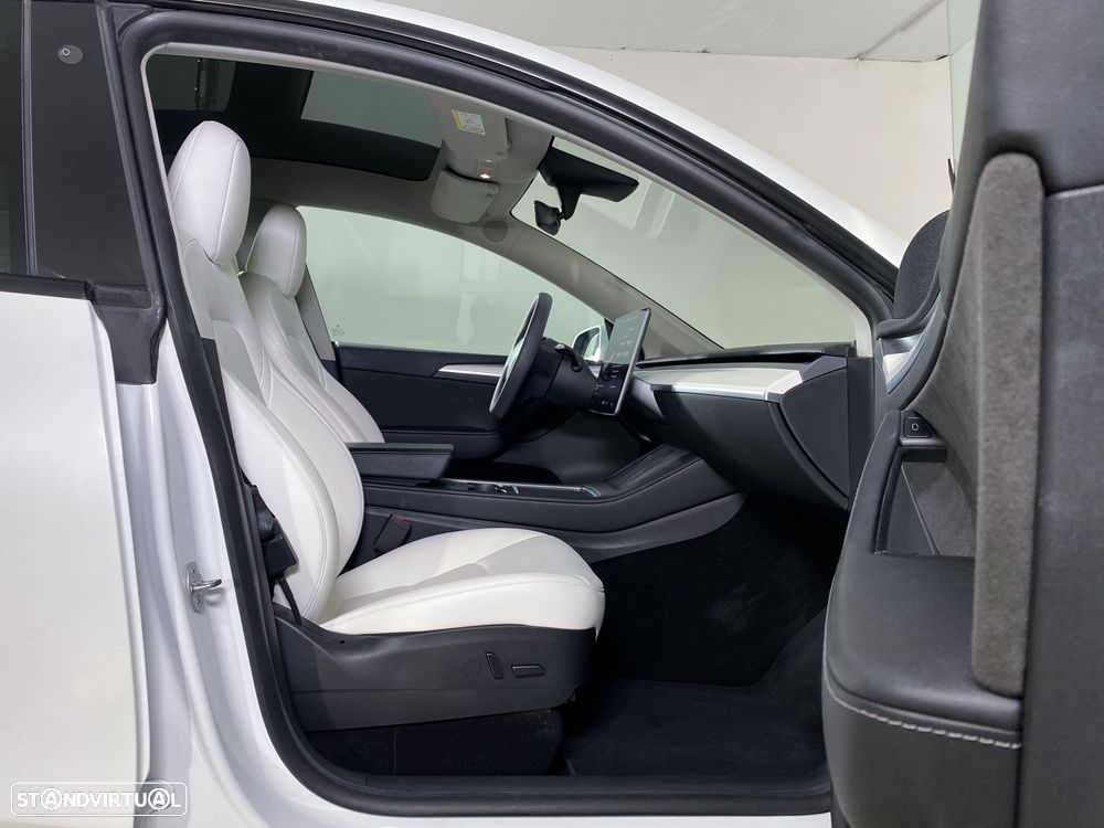 Tesla Model Y Long Range Tração Integral - 15